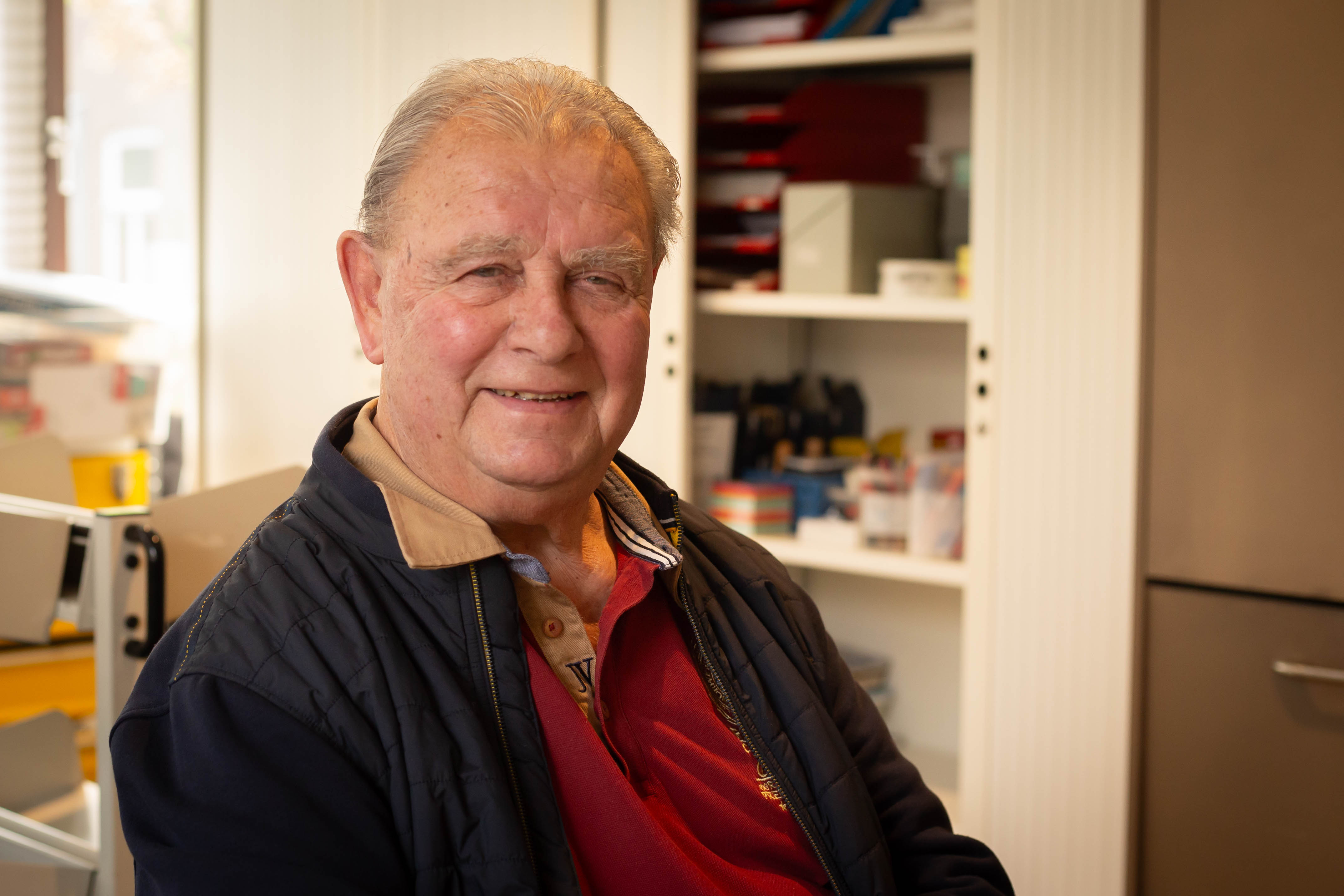 Ton: “Er gaat een wereld voor mij open. Ik kan nu dingen opzoeken die ik leuk vind. De Telegraaf of het AD lezen op de computer bijvoorbeeld."